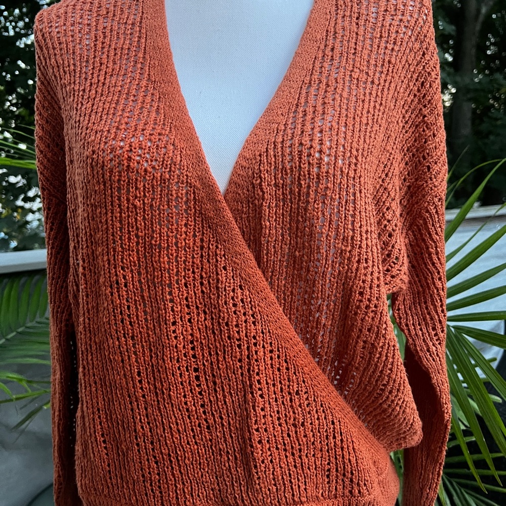 NWOT - Billabong Sweater Small